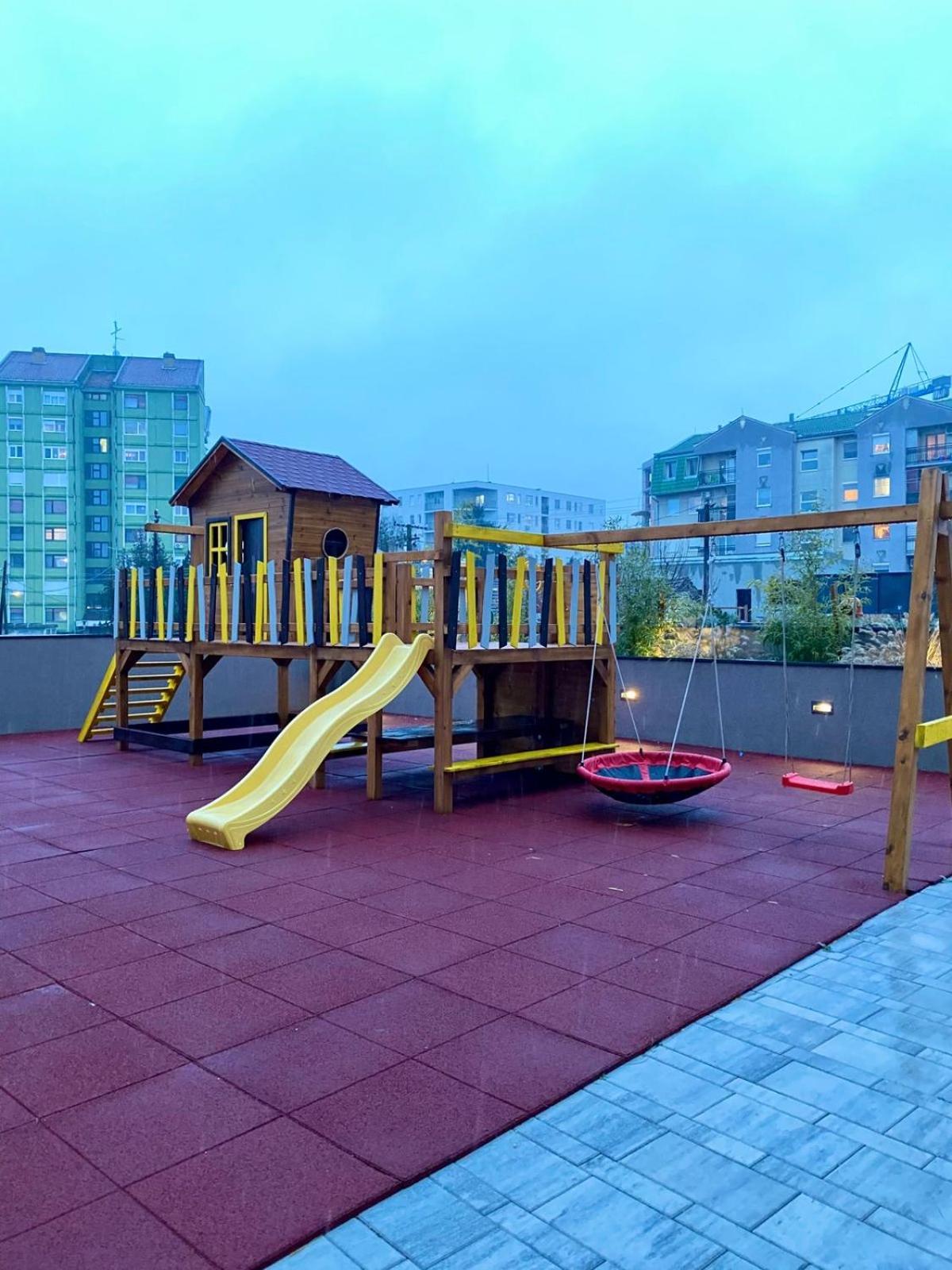 Synthesis Apartments Суботица Экстерьер фото